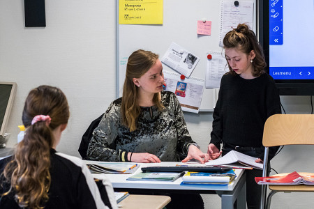 Esmee-van-Huigenbos-en-Sharon-Slotboom.jpg